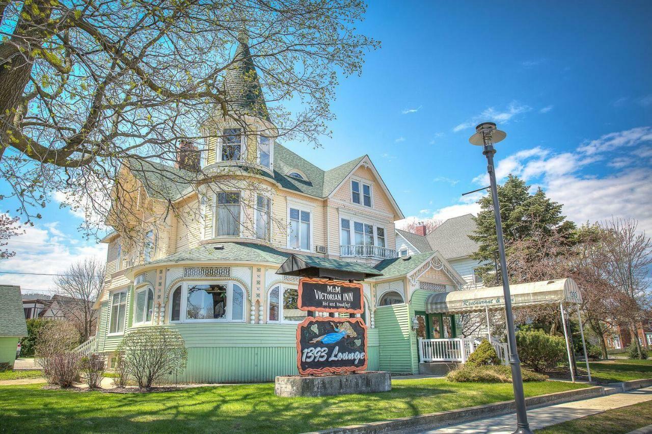 M&M Victorian Bed And Breakfast Marinette Esterno foto